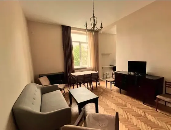 ქირავდება 2 ოთახიანი ბინა 55მ² 3/5 სართ თბილისი