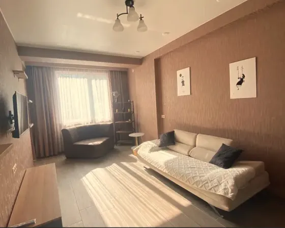 ქირავდება 2 ოთახიანი ბინა 50მ² 2/15 სართ თბილისი