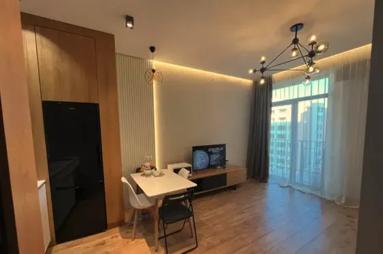 ქირავდება 2 ოთახიანი ბინა 50მ² 12/18 სართ თბილისი