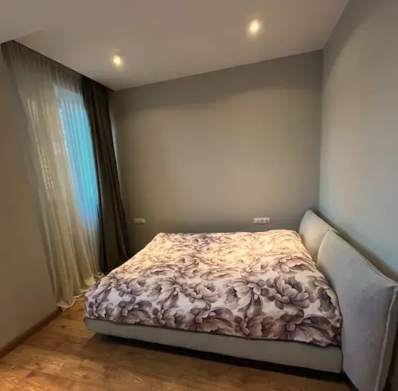 ქირავდება 2 ოთახიანი ბინა 50მ² 12/18 სართ თბილისი