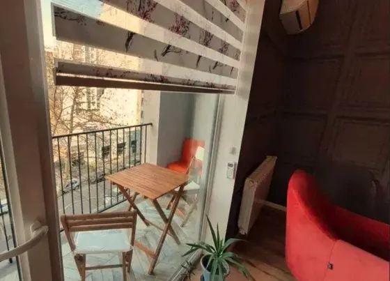 ქირავდება 2 ოთახიანი ბინა 72მ² 5/9 სართ თბილისი