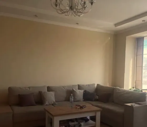 ქირავდება 2 ოთახიანი ბინა 90მ² 14/17 სართ თბილისი