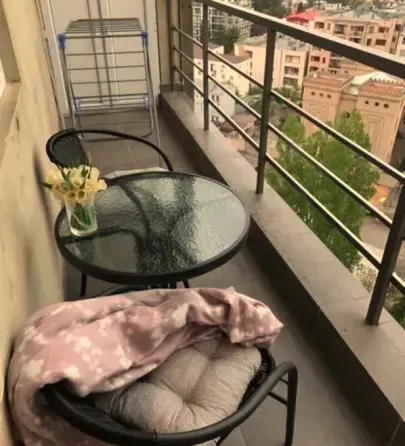 ქირავდება 2 ოთახიანი ბინა 90მ² 14/17 სართ თბილისი