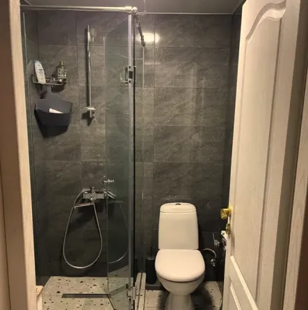 ქირავდება 2 ოთახიანი ბინა 60მ² 7/8 სართ თბილისი