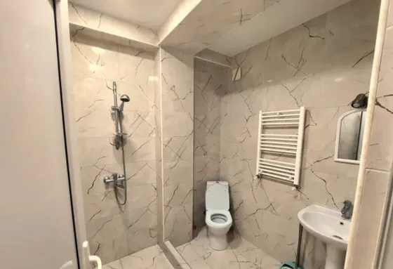 ქირავდება 2 ოთახიანი ბინა 47მ² 7/9 სართ თბილისი