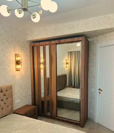 ქირავდება 2 ოთახიანი ბინა 55მ² 5/17 სართ თბილისი