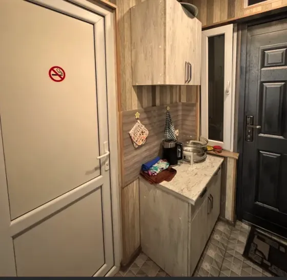 ქირავდება 2 ოთახიანი ბინა 40მ² 1/2 სართ თბილისი