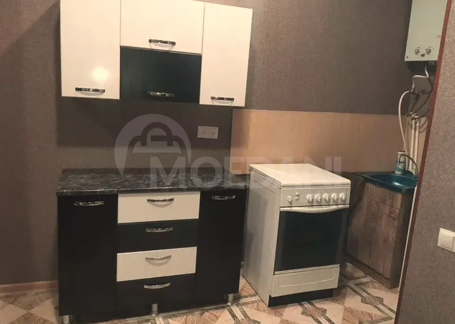 Сдам 2-комн. квартиру 45м² 1/2 эт. Тбилиси - изображение 1