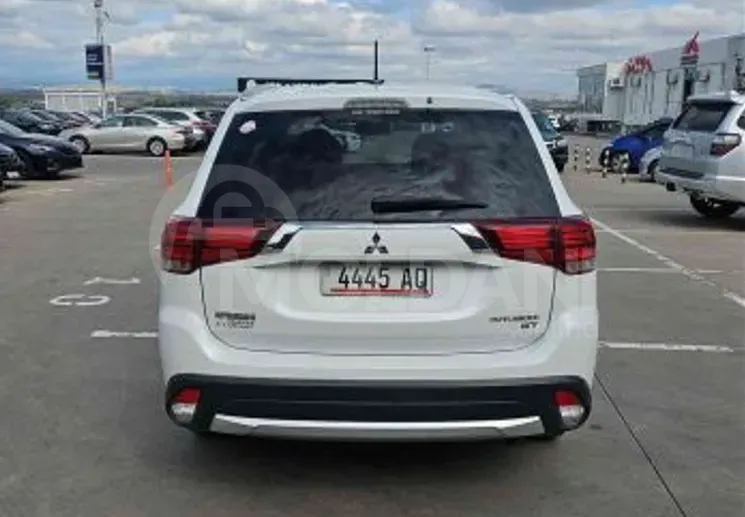 Mitsubishi Outlander 2016 თბილისი - photo 5