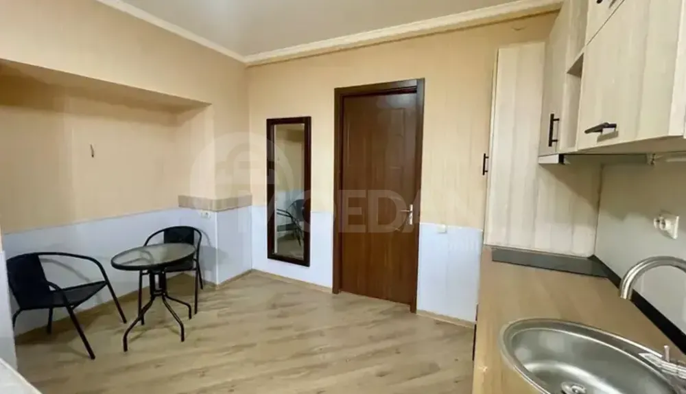 Сдам 1-комн. квартиру 25м² 1/2 эт. Тбилиси - изображение 3