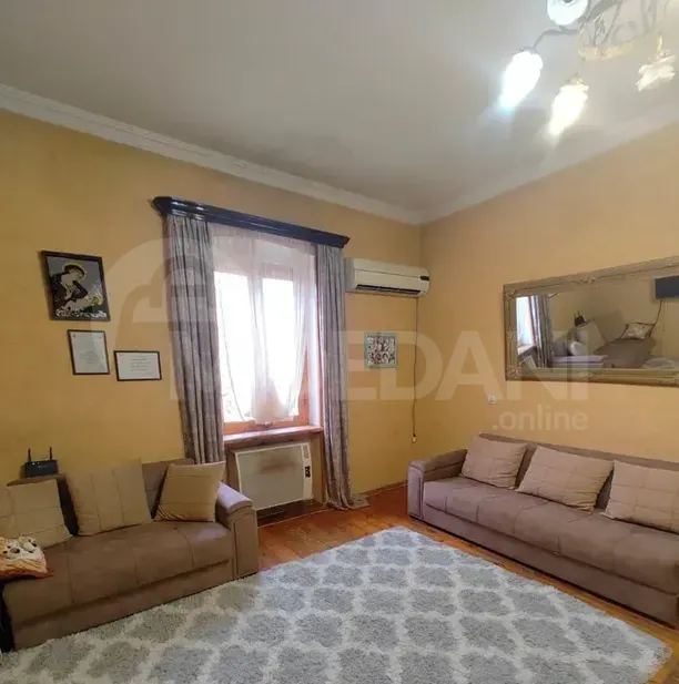 Apartments For Sale five-room 135м² 2/2 floor Rustavi - photo 1
