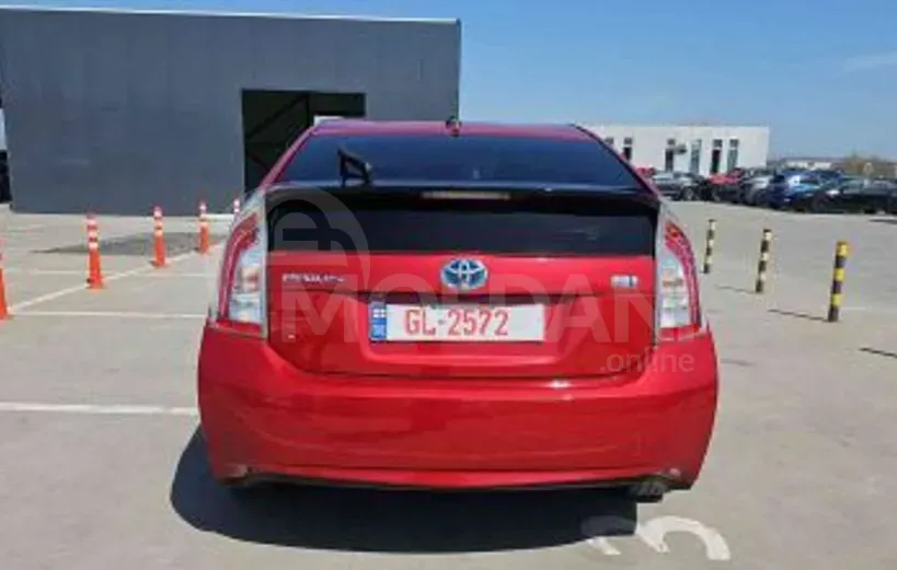 Toyota Prius 1.8L 2015 Тбилиси - изображение 5