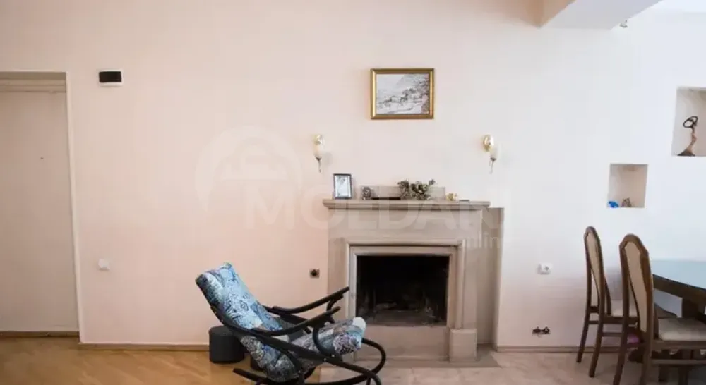 ქირავდება 2 ოთახიანი ბინა 90მ² 4/4 სართ თბილისი - photo 1