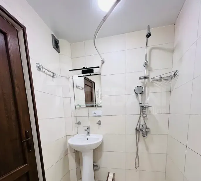 ქირავდება 2 ოთახიანი ბინა 50მ² 1/3 სართ თბილისი - photo 5