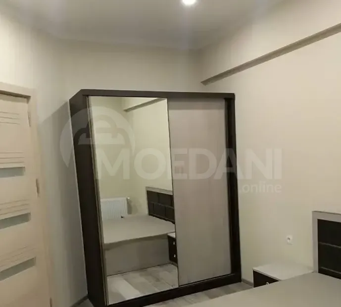 ქირავდება 2 ოთახიანი ბინა 45მ² 5/9 სართ თბილისი - photo 2