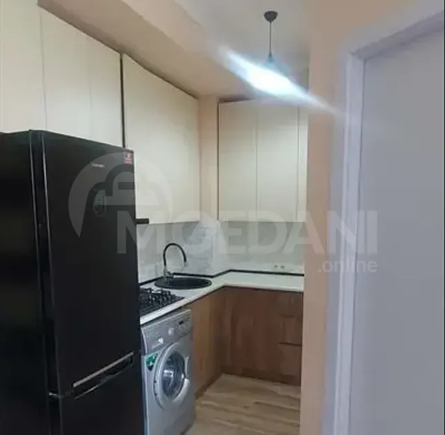 ქირავდება 2 ოთახიანი ბინა 45მ² 6/6 სართ თბილისი - photo 2