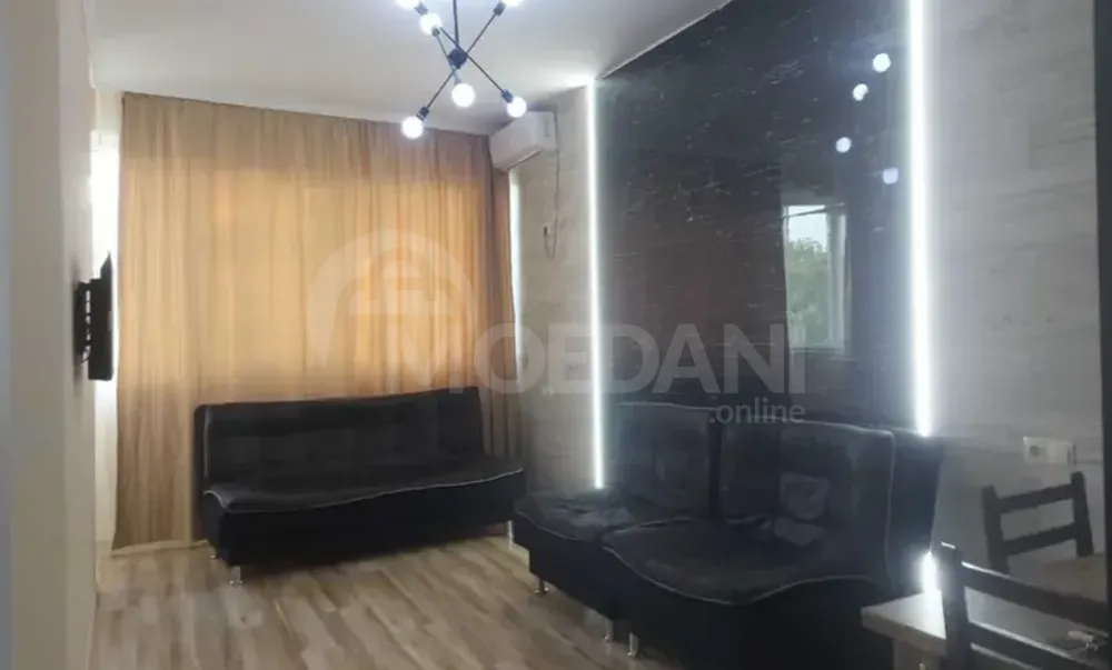 ქირავდება 2 ოთახიანი ბინა 45მ² 6/6 სართ თბილისი - photo 1