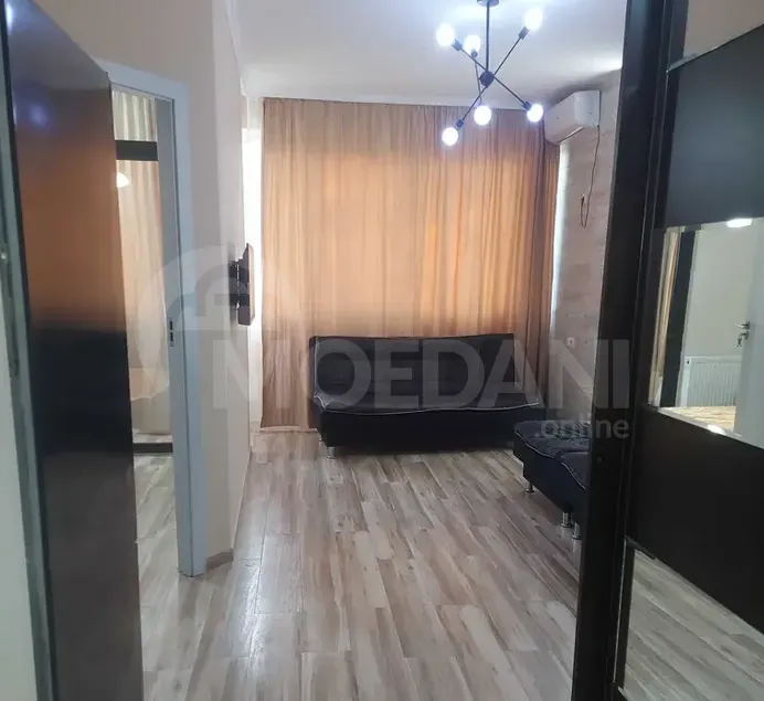 ქირავდება 2 ოთახიანი ბინა 45მ² 6/6 სართ თბილისი - photo 9