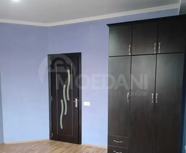 Сдам 2-комн. квартиру 50м² 5/7 эт. Тбилиси - изображение 2
