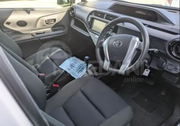 Toyota Prius C 1.5L 2016 თბილისი - photo 4