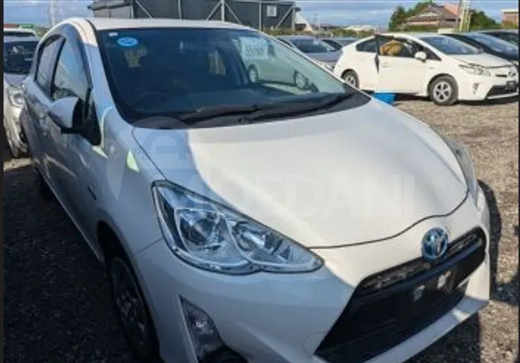 Toyota Prius C 1.5L 2016 თბილისი - photo 2