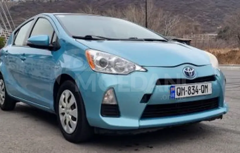 Toyota Prius C 1.5L 2012 Тбилиси - изображение 2