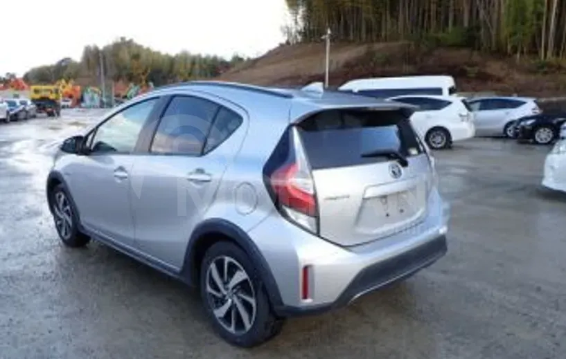 Toyota Aqua 1.5L 2017 Тбилиси - изображение 4