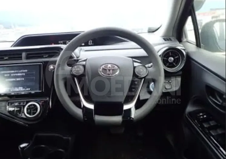 Toyota Aqua 1.5L 2018 Тбилиси - изображение 7