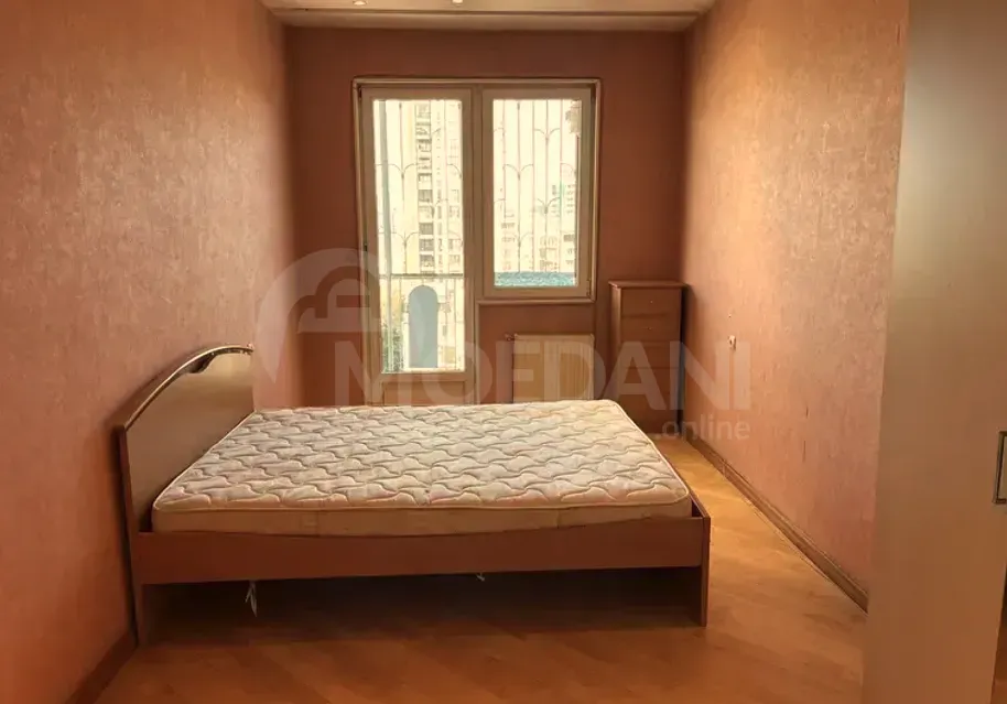 ქირავდება 3 ოთახიანი ბინა 130მ² 12/12 სართ თბილისი - photo 2