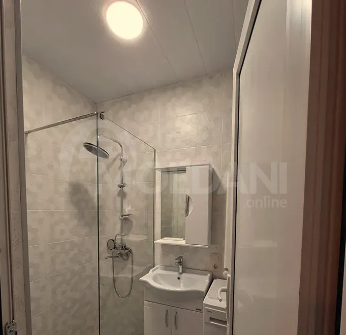 ქირავდება 2 ოთახიანი ბინა 60მ² 2/9 სართ თბილისი - photo 7