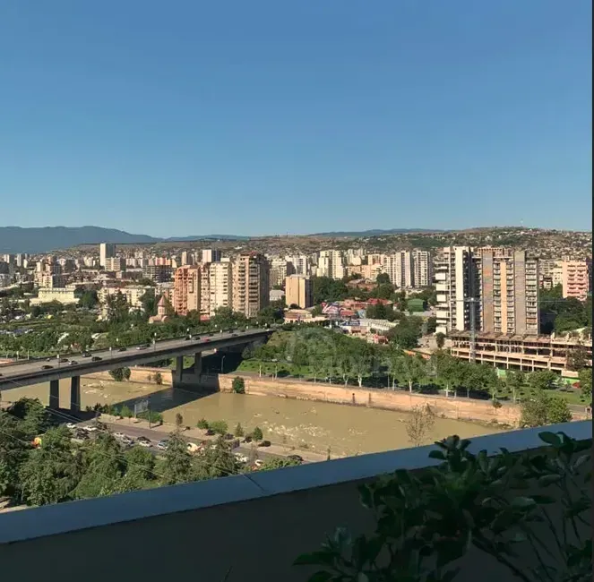 იყიდება 5 ოთახიანი ბინას 150მ² 5/13 სართ თბილისი - photo 8