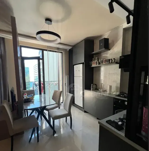 Продам 2-комн. квартиру 43м² 8/18 эт. Батуми - изображение 1