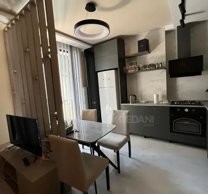 Продам 2-комн. квартиру 43м² 8/18 эт. Батуми - изображение 2