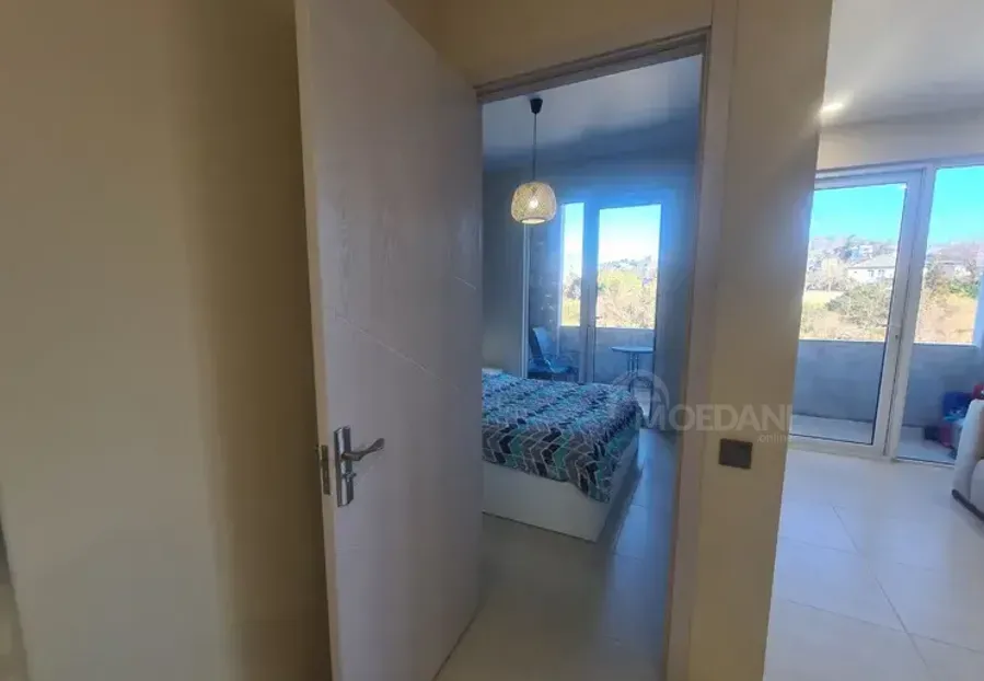 Продам 2-комн. квартиру 47м² 6/9 эт. Батуми - изображение 2