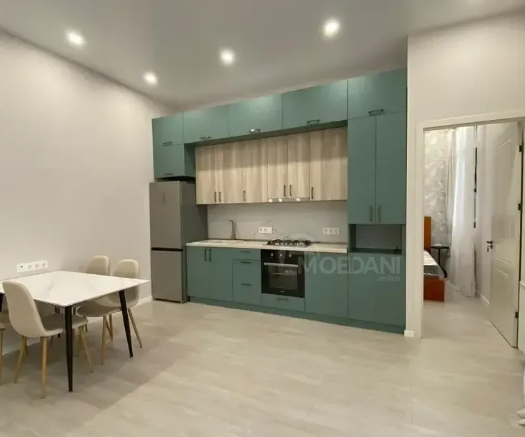 Продам 2-комн. квартиру 99м² 12/12 эт. Батуми - изображение 1