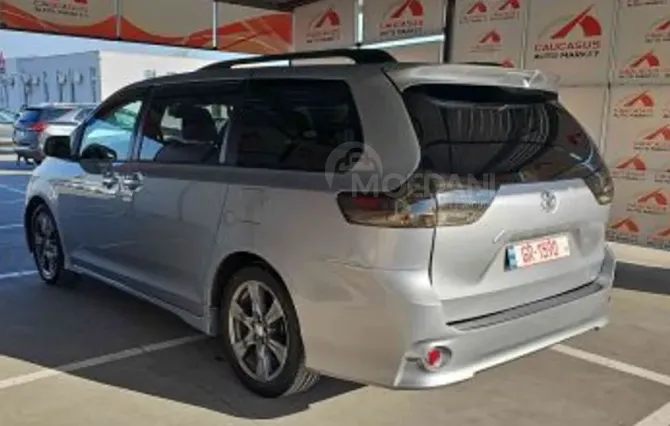 Toyota Sienna 2017 თბილისი - photo 6