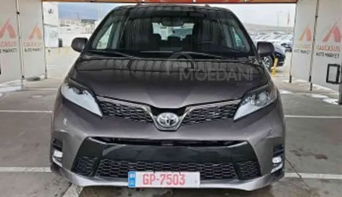 Toyota Sienna 2017 თბილისი - photo 1