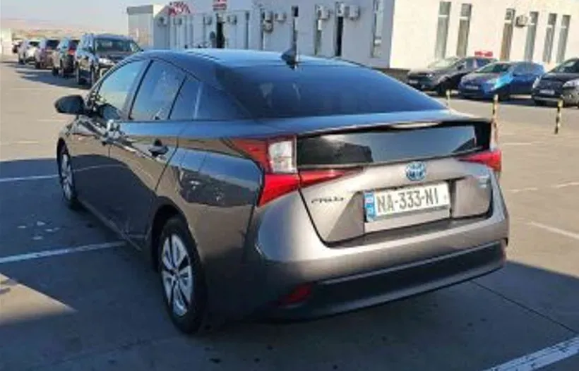 Toyota Prius 1.8L 2020 Тбилиси - изображение 6