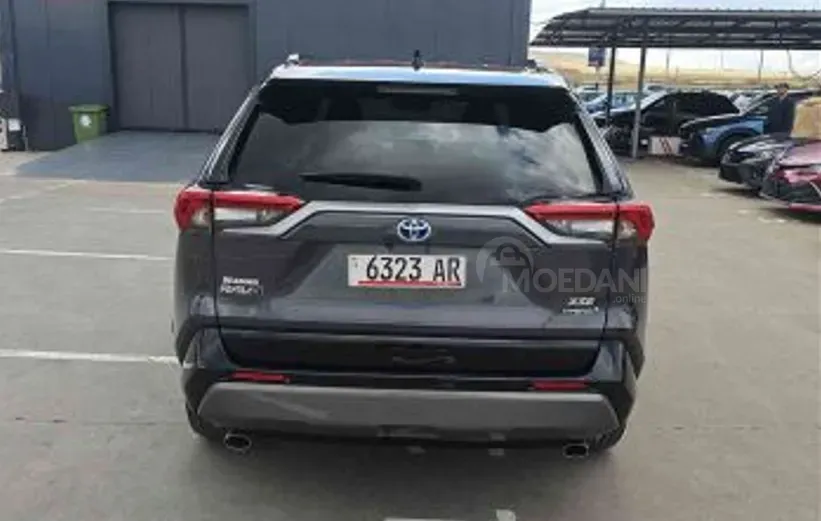 Toyota RAV4 2.5L 2020 Тбилиси - изображение 4