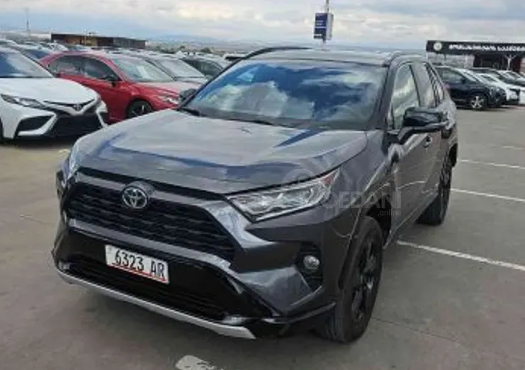 Toyota RAV4 2.5L 2020 Тбилиси - изображение 2