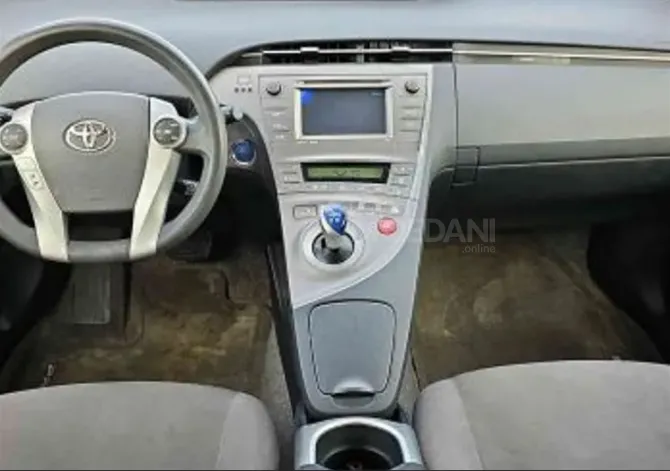 Toyota Prius 2014 თბილისი - photo 7