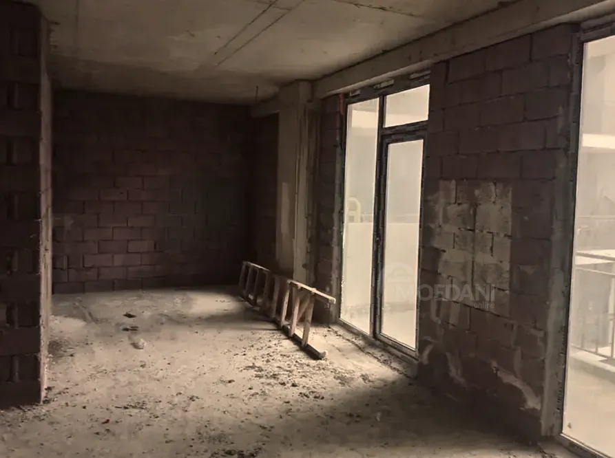 Продам 4-комн. квартиру 97м² 3/10 эт. Батуми - изображение 3