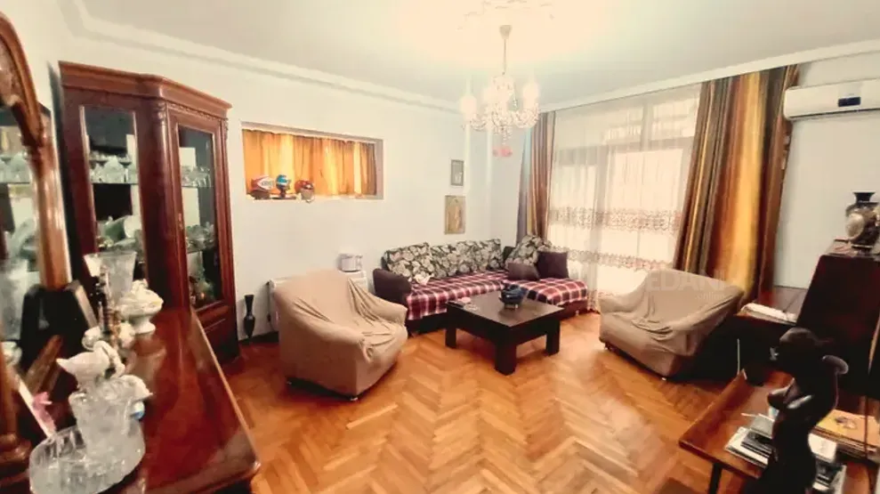 Продам 3-комн. квартиру 96м² 5/12 эт. Батуми - изображение 2