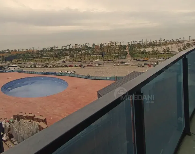 Продам 2-комн. квартиру 49.5м² 4/13 эт. Батуми - изображение 4