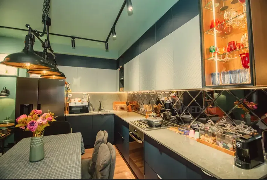 Продам 2-комн. квартиру 70м² 2/6 эт. Батуми - изображение 5