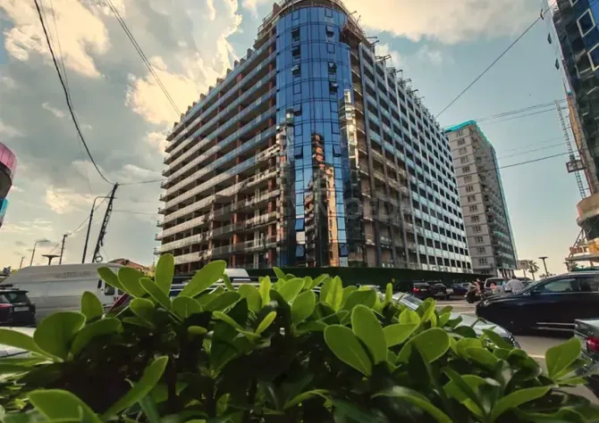 Продам 2-комн. квартиру 41м² 3/15 эт. Батуми - изображение 1