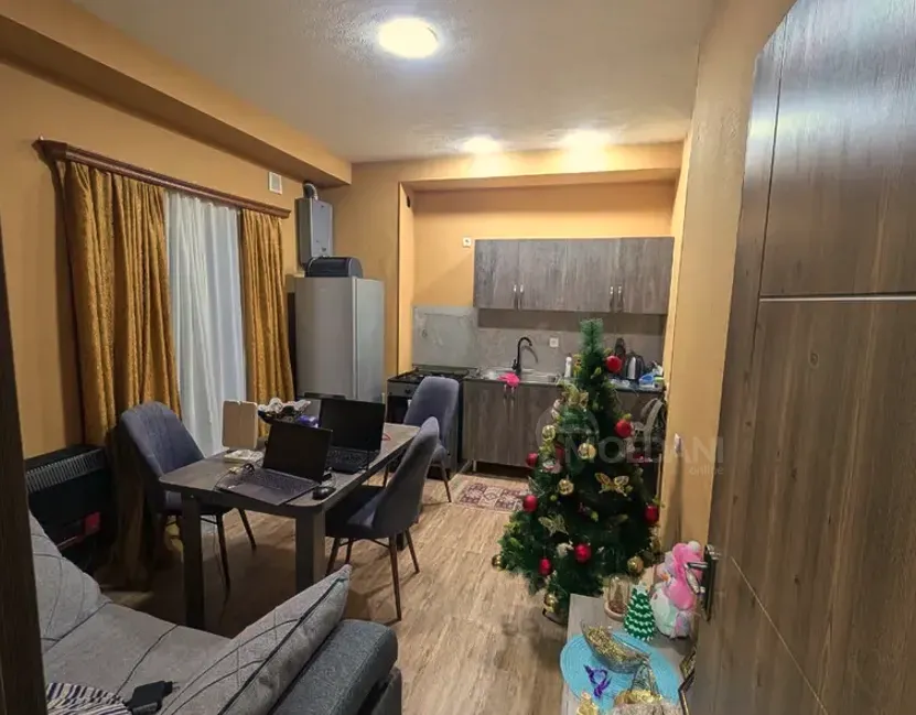 Продам 2-комн. квартиру 41м² 8/14 эт. Батуми - изображение 1