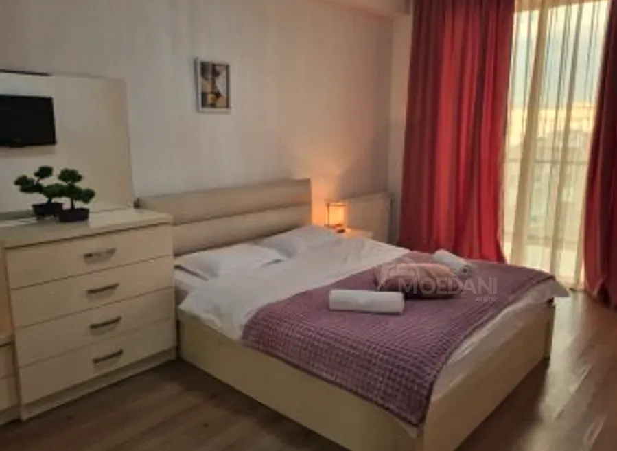 ქირავდება 4 ოთახიანი ბინა დღიურად თბილისში  117მ² 9/15 სართ თბილისი - photo 5