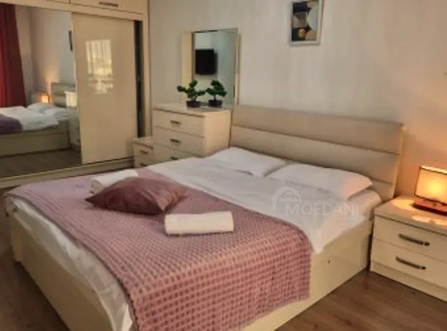 ქირავდება 4 ოთახიანი ბინა დღიურად თბილისში  117მ² 9/15 სართ თბილისი - photo 6