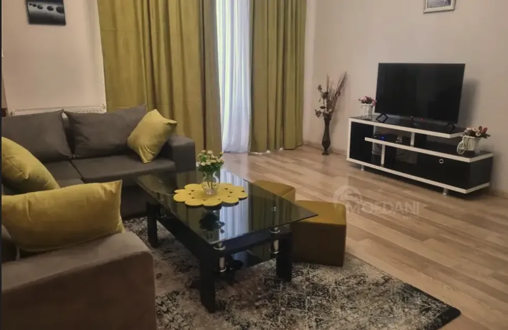 Сдам 2-комн. квартиру на сутки в Тбилиси  59м² 8/14 эт. Тбилиси - изображение 1